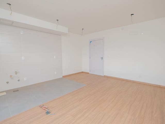 Apartamento 3 quartos e 2 banheiros, à venda ou para alugar, no bairro Areal em Pelotas