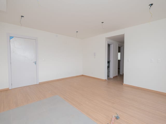 Apartamento 3 quartos e 2 banheiros, à venda ou para alugar, no bairro Areal em Pelotas