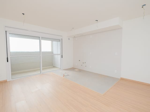 Apartamento 2 quartos e 1 banheiro, à venda ou para alugar, no bairro Areal em Pelotas