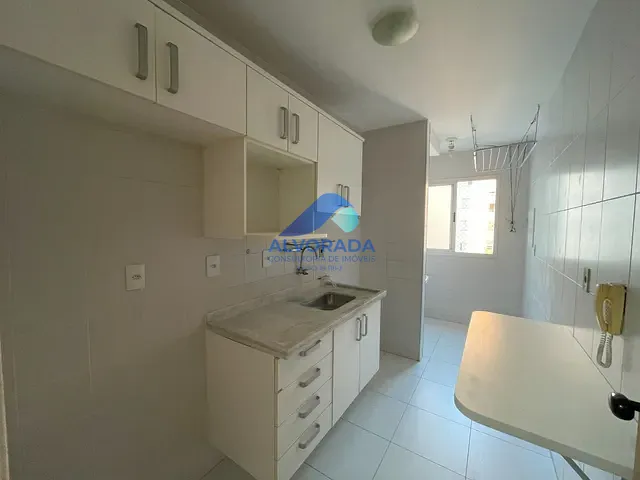 Apartamento 3 quartos e 2 banheiros, para alugar, no bairro Jardim das Colinas em São José dos Campos