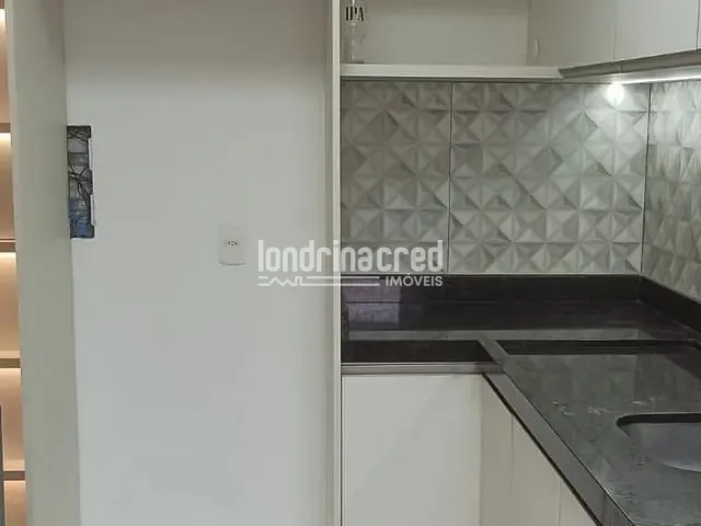 Apartamento 2 quartos e 1 banheiro, à venda, no bairro Jardim Santo Amaro em Cambé