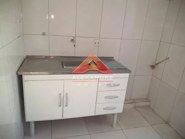 Apartamento com 10m² 2 quartos e 1 banheiro, para alugar, no bairro Vila Industrial em São José Dos Campos