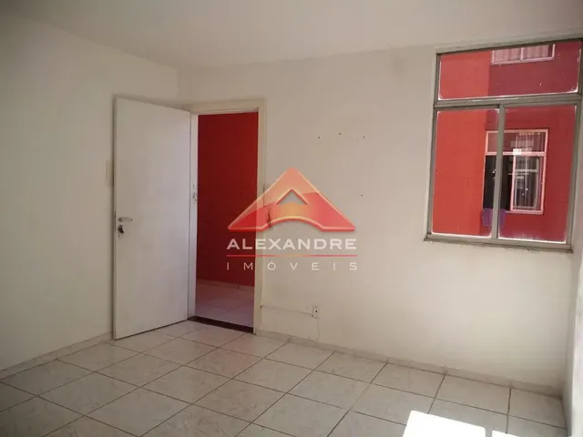 Apartamento com 10m² 2 quartos e 1 banheiro, para alugar, no bairro Vila Industrial em São José Dos Campos