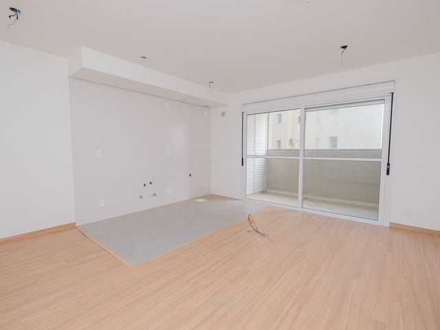 Apartamento 3 quartos e 2 banheiros, à venda ou para alugar, no bairro Areal em Pelotas