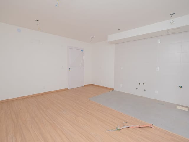 Apartamento 3 quartos e 2 banheiros, à venda ou para alugar, no bairro Areal em Pelotas