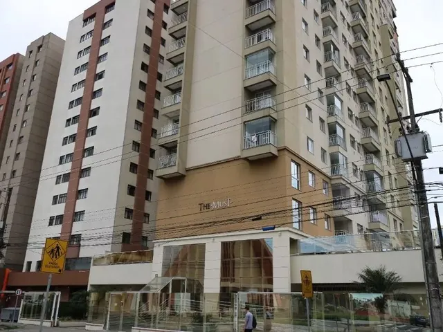 Apartamento 2 quartos e 2 banheiros, à venda, no bairro Novo Mundo em Curitiba