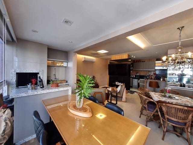 Apartamento com 178m² 3 quartos e 2 banheiros, para alugar, no bairro Gleba Fazenda Palhano em Londrina