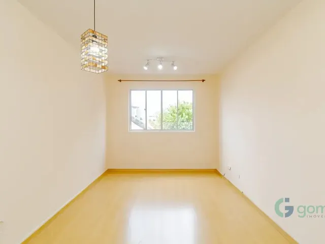 Apartamento 3 quartos e 2 banheiros, para alugar, no bairro Água Verde em Curitiba