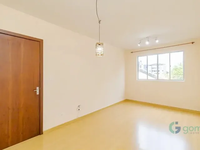 Apartamento 3 quartos e 2 banheiros, para alugar, no bairro Água Verde em Curitiba