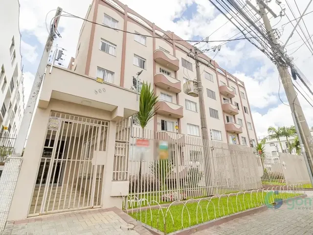 Apartamento 3 quartos e 2 banheiros, para alugar, no bairro Água Verde em Curitiba