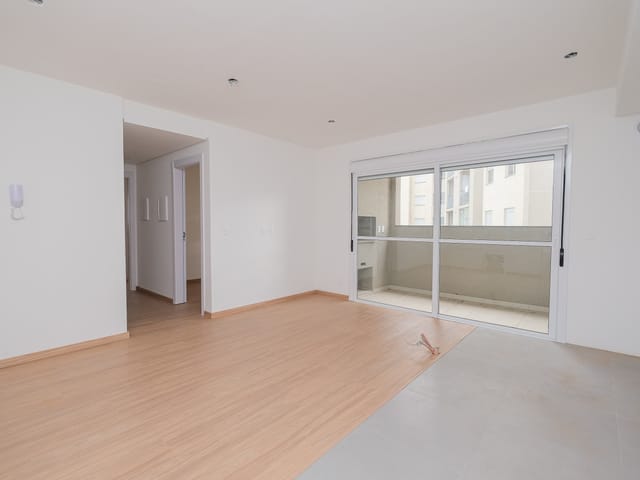 Apartamento 3 quartos e 2 banheiros, à venda ou para alugar, no bairro Areal em Pelotas