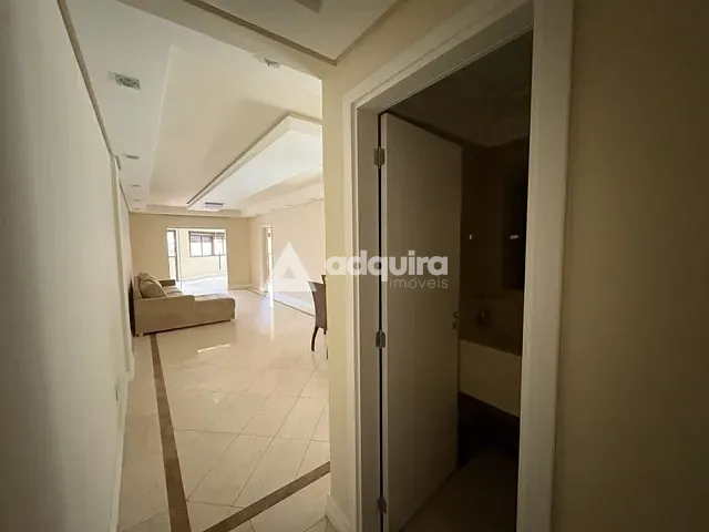 Apartamento 2 quartos e 3 banheiros, à venda, no bairro Centro em Ponta Grossa