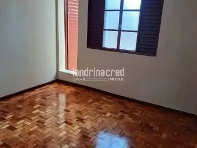 Apartamento 2 quartos e 1 banheiro, à venda, no bairro Vila Siam em Londrina
