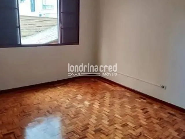 Apartamento 2 quartos e 1 banheiro, à venda, no bairro Vila Siam em Londrina