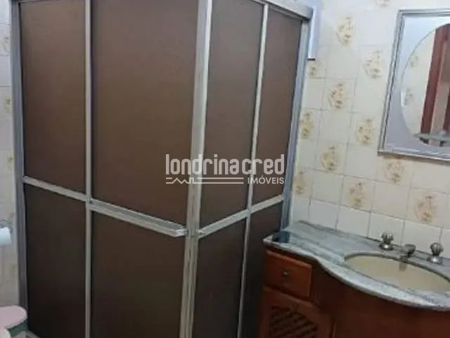 Apartamento 2 quartos e 1 banheiro, à venda, no bairro Vila Siam em Londrina