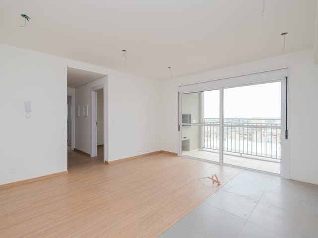 Apartamento 3 quartos e 2 banheiros, à venda ou para alugar, no bairro Areal em Pelotas