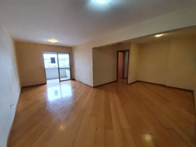 Apartamento 3 quartos e 2 banheiros, para alugar, no bairro Água Verde em Curitiba