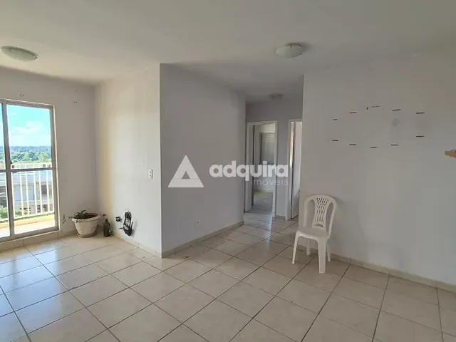 Apartamento com 70m² 3 quartos e 1 banheiro, à venda ou para alugar, no bairro Uvaranas em Ponta Grossa
