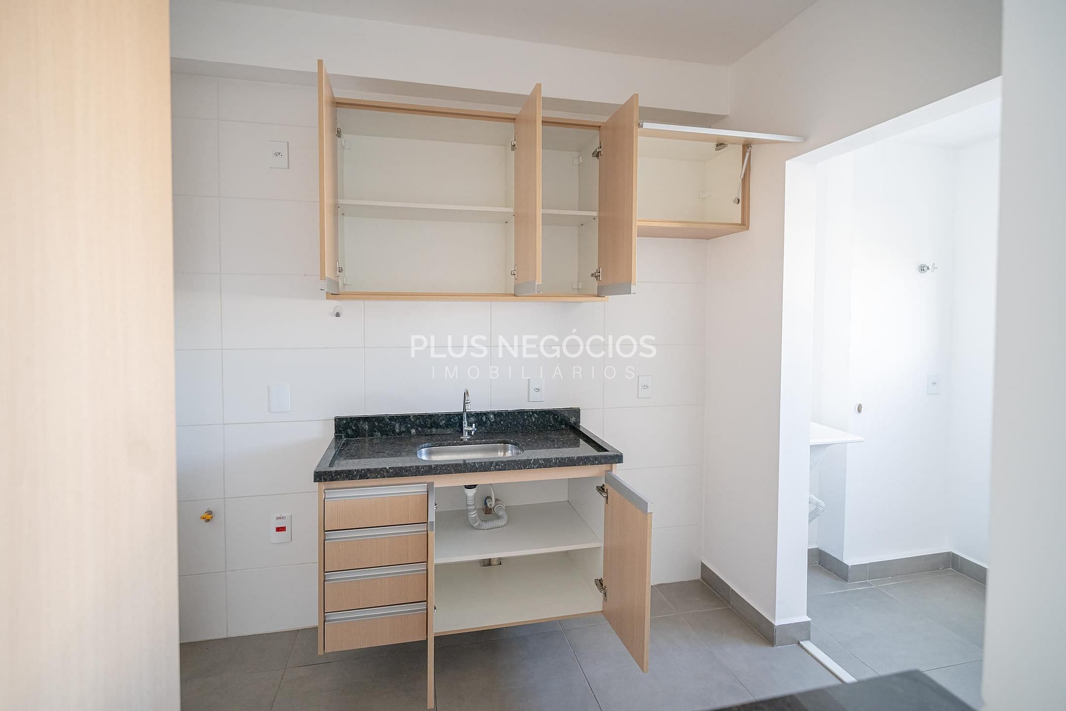 Apartamento à venda com 3 quartos, 80m² - Foto 5