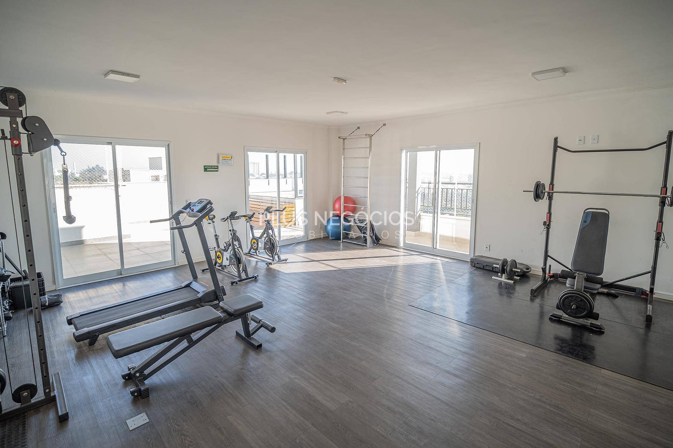 Apartamento à venda com 3 quartos, 80m² - Foto 16