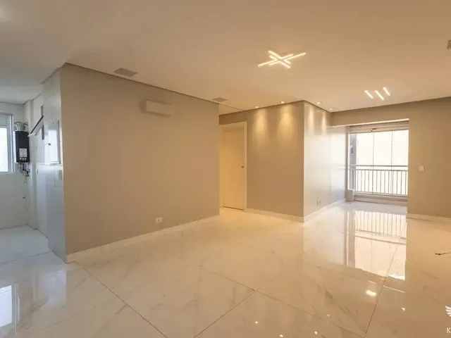 Apartamento 3 quartos e 2 banheiros, para alugar, no bairro Santa Felicidade em Curitiba