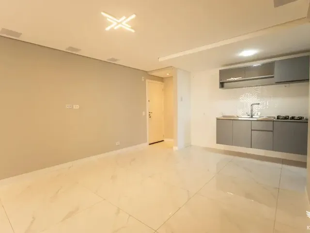 Apartamento 3 quartos e 2 banheiros, para alugar, no bairro Santa Felicidade em Curitiba