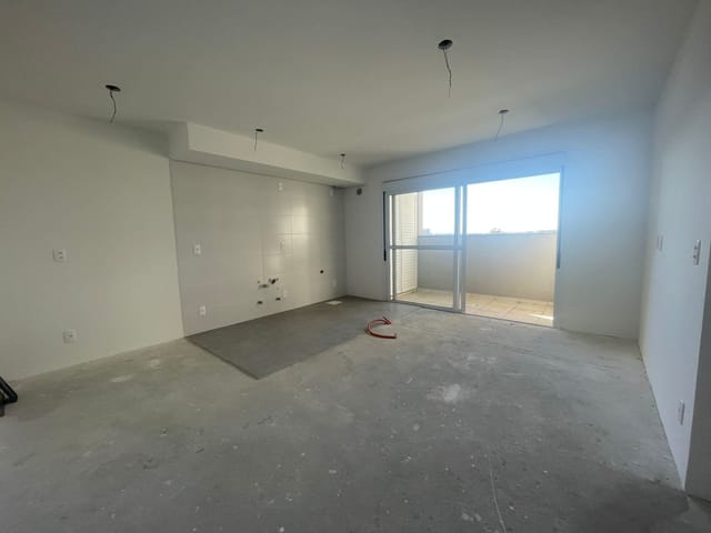 Apartamento 2 quartos e 2 banheiros, à venda, no bairro Areal em Pelotas