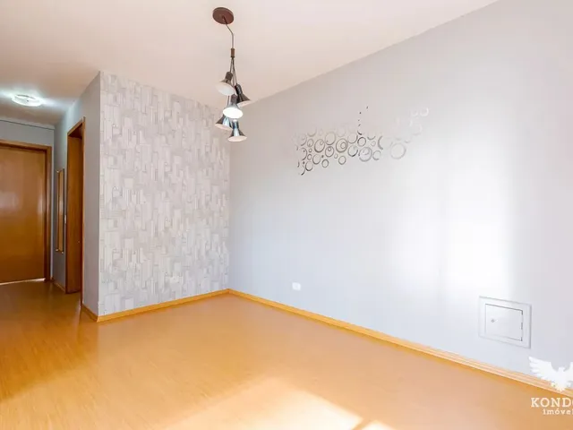 Apartamento 2 quartos e 1 banheiro, para alugar, no bairro Santa Felicidade em Curitiba