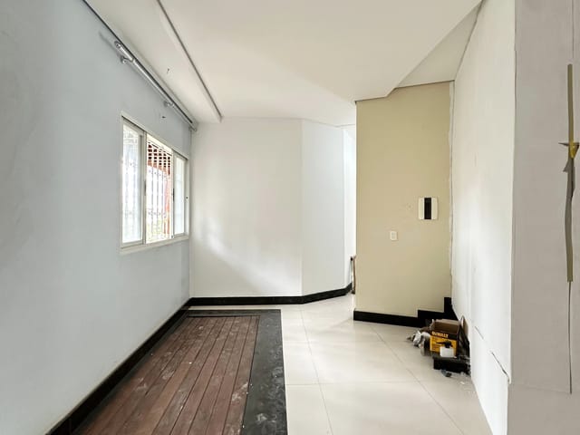 Foto do Apartamento - Apartamento para locação com 2 quartos, varanda e uma vaga, Planalto, Belo Horizonte, MG | Deltalar Imóveis