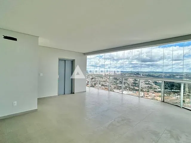 Apartamento com 267m² 3 quartos e 4 banheiros, à venda, no bairro Centro em Ponta Grossa