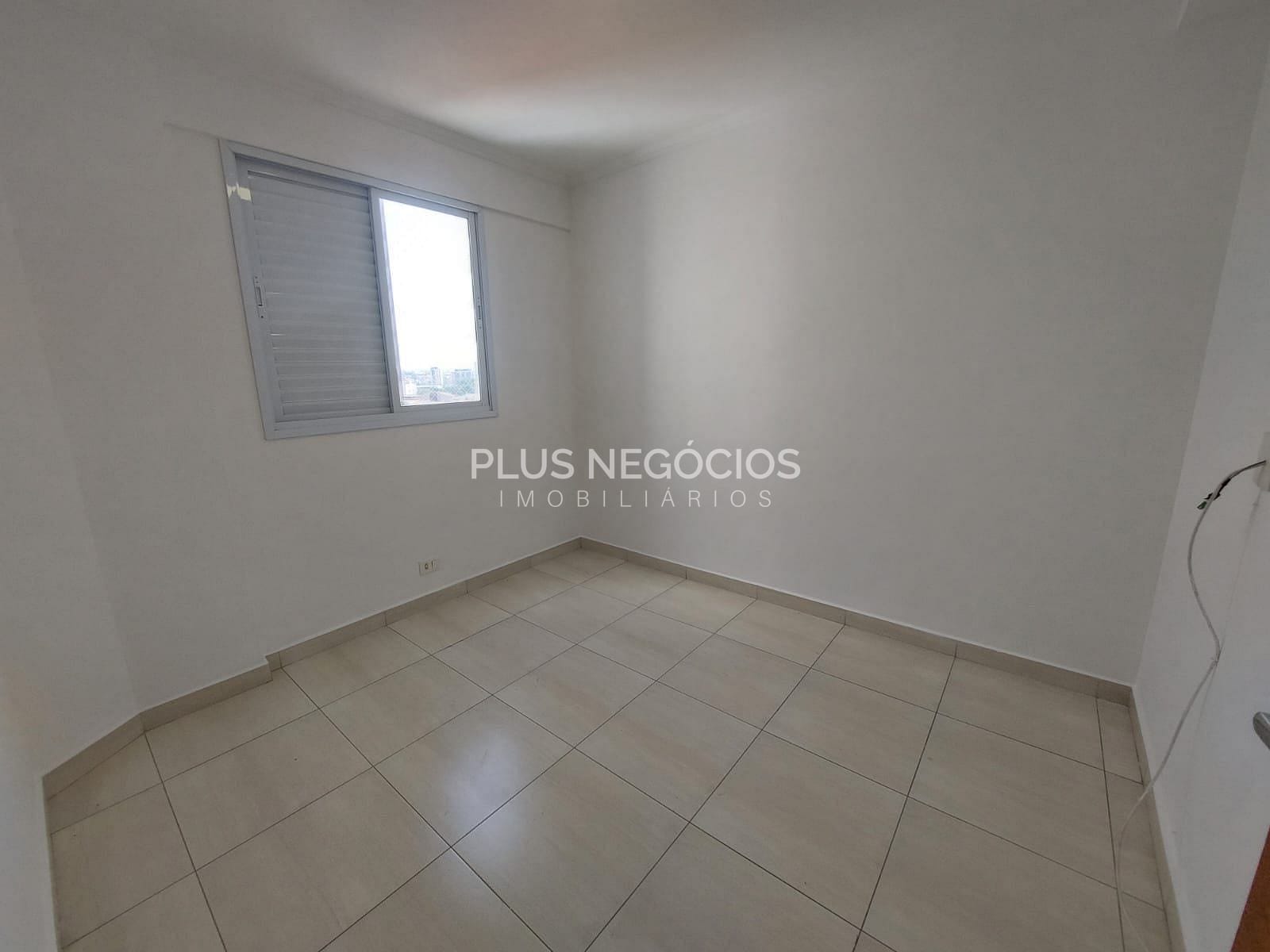 Apartamento à venda com 2 quartos, 64m² - Foto 13
