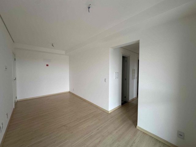 Apartamento com 121m² 3 quartos e 2 banheiros, à venda, no bairro Parque Jamaica em Londrina