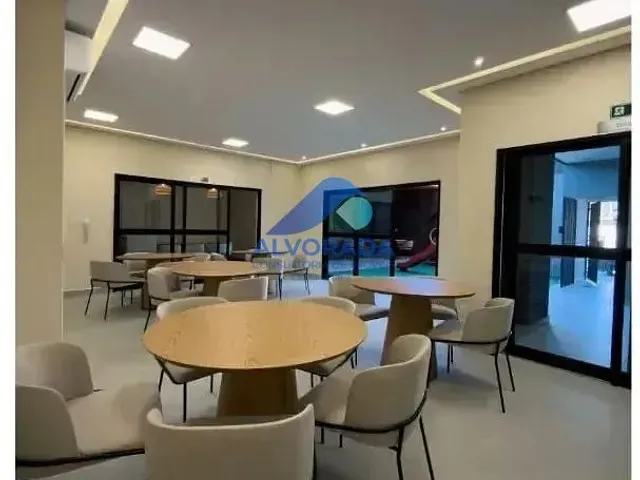 Apartamento com 10m² 2 quartos e 2 banheiros, à venda, no bairro MONTE CASTELO em São José Dos Campos
