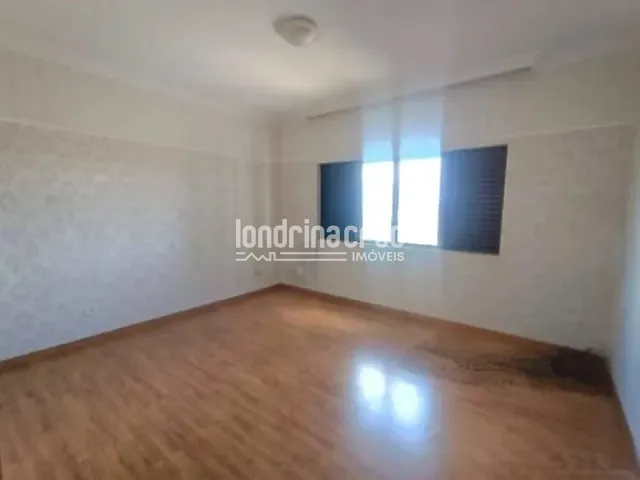 Apartamento 3 quartos e 2 banheiros, à venda, no bairro Centro em Arapongas