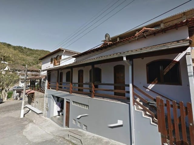 Apartamento 1 quarto e 1 banheiro, para alugar, no bairro Duarte Silveira em Petrópolis