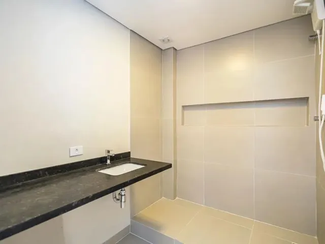 Apartamento 1 quarto e 1 banheiro, à venda, no bairro Centro em Curitiba