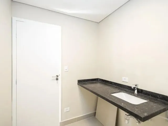 Apartamento 1 quarto e 1 banheiro, à venda, no bairro Centro em Curitiba