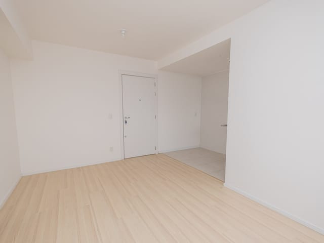 Apartamento 2 quartos e 1 banheiro, à venda ou para alugar, no bairro Areal em Pelotas