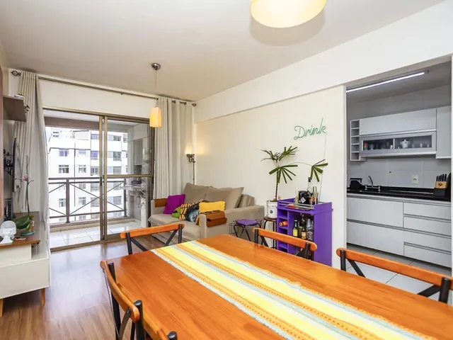 Apartamento 2 quartos e 2 banheiros, à venda, no bairro Bigorrilho em Curitiba