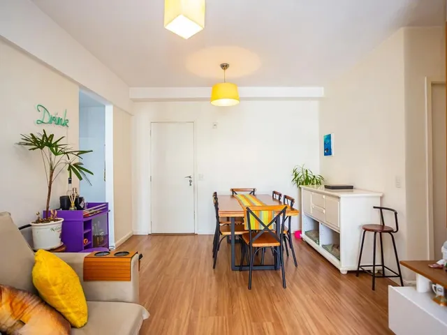 Apartamento 2 quartos e 2 banheiros, à venda, no bairro Bigorrilho em Curitiba