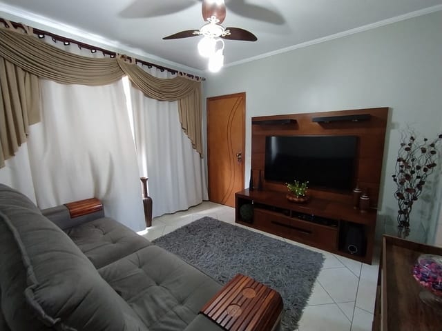 Apartamento com 57m² 2 quartos e 1 banheiro, à venda, no bairro Centro em São Vicente
