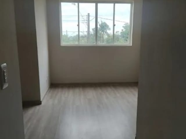 Foto do Apartamento - Apartamento no Condomínio Metropolitan Plaza: 3 Quartos, 1 Banheiro, 55m² Privativos, Vaga Coberta, Lazer Completo, Segurança 24h e Elevador! | Londrina Cred Imóveis