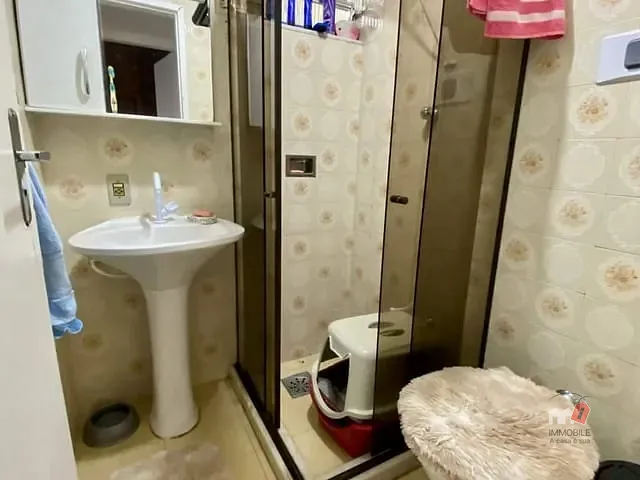Apartamento 2 quartos e 1 banheiro, à venda, no bairro Mosela em Petrópolis