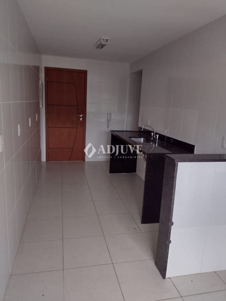 Apartamento à venda com 2 quartos, 10m² - Foto 6