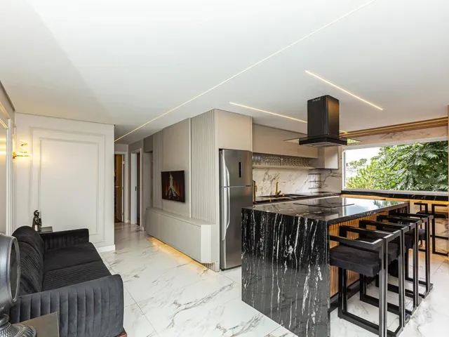 Apartamento 3 quartos e 2 banheiros, à venda, no bairro Cascatinha em Curitiba