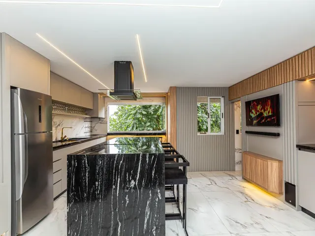 Apartamento 3 quartos e 2 banheiros, à venda, no bairro Cascatinha em Curitiba