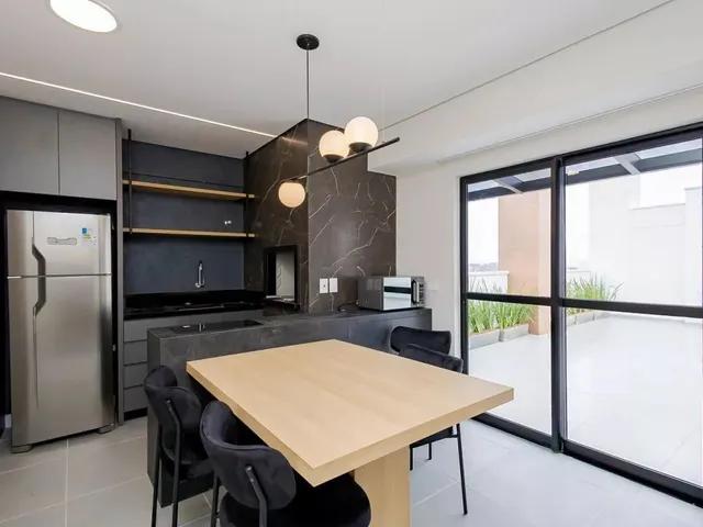 Apartamento 2 quartos e 1 banheiro, à venda, no bairro Santa Quitéria em Curitiba
