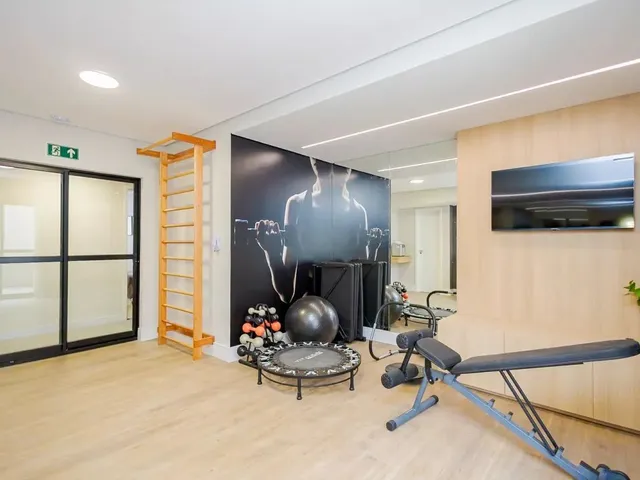 Apartamento 2 quartos e 1 banheiro, à venda, no bairro Santa Quitéria em Curitiba