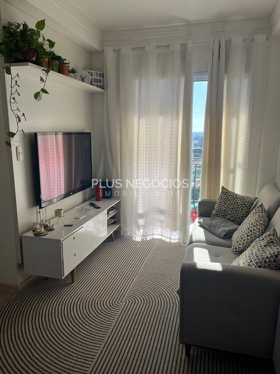 Apartamento à venda com 2 quartos, 57m² - Foto 2