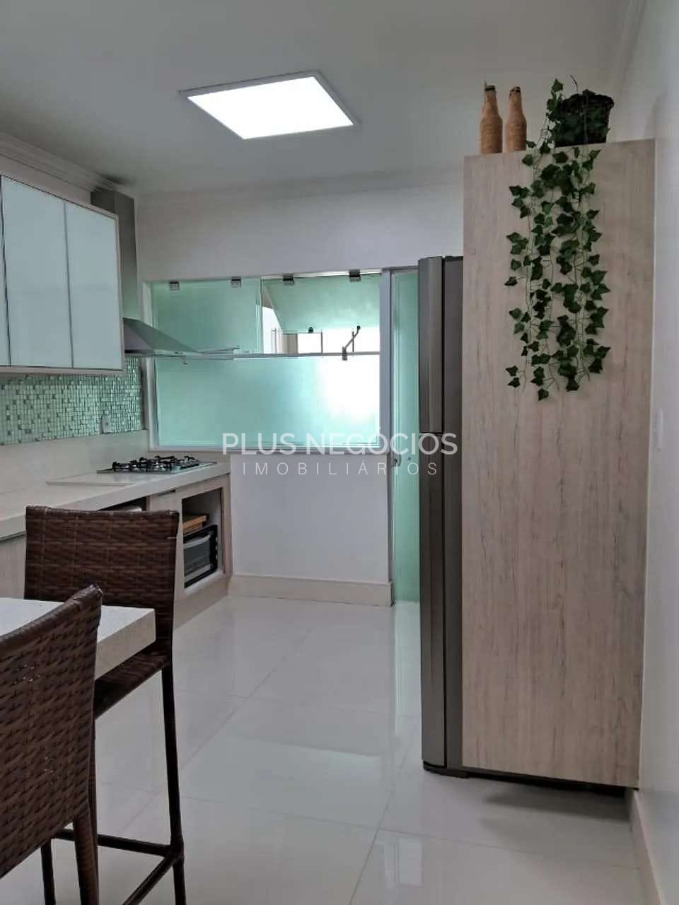 Apartamento à venda com 3 quartos, 129m² - Foto 7